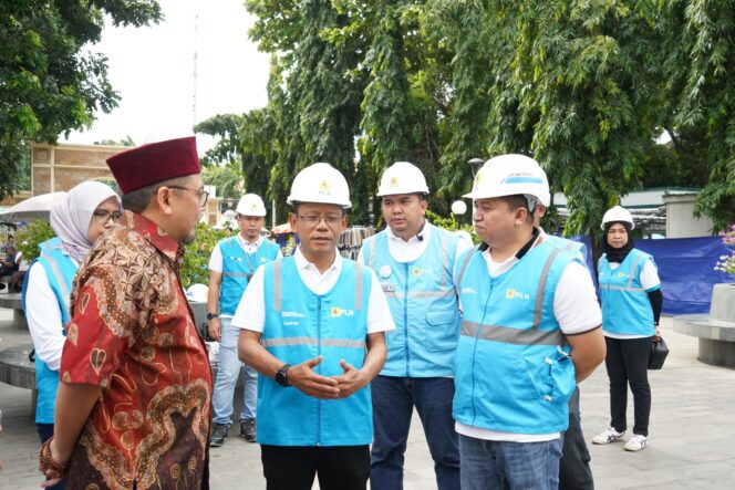 
					Inspeksi Kelistrikan 99 Masjid, Wujudkan Ramadhan Terang Ibadah Nyaman