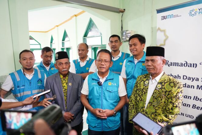 
					PLN Berikan Bantuan Tambah Daya Listrik Gratis untuk 237 Masjid dan Mushola Melalui Program Ramadan Terang